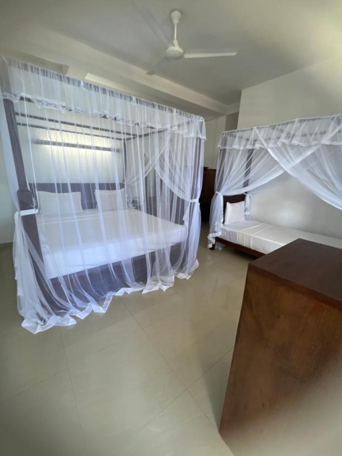 Happy Bay Hotel Weligama Kültér fotó
