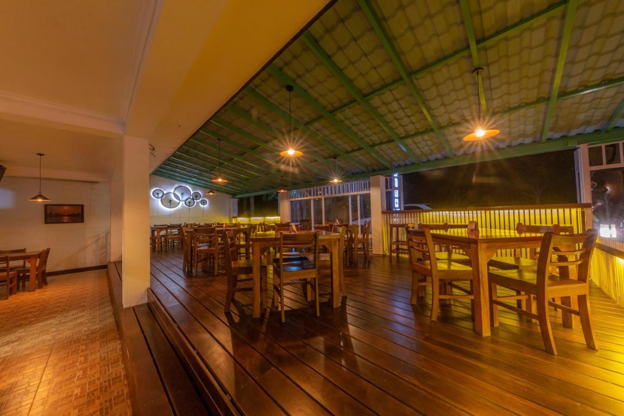 Happy Bay Hotel Weligama Kültér fotó