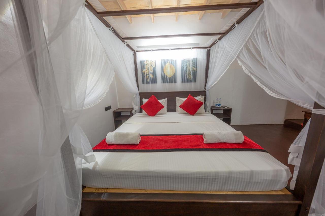 Happy Bay Hotel Weligama Kültér fotó