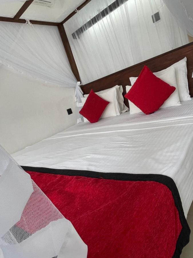 Happy Bay Hotel Weligama Kültér fotó
