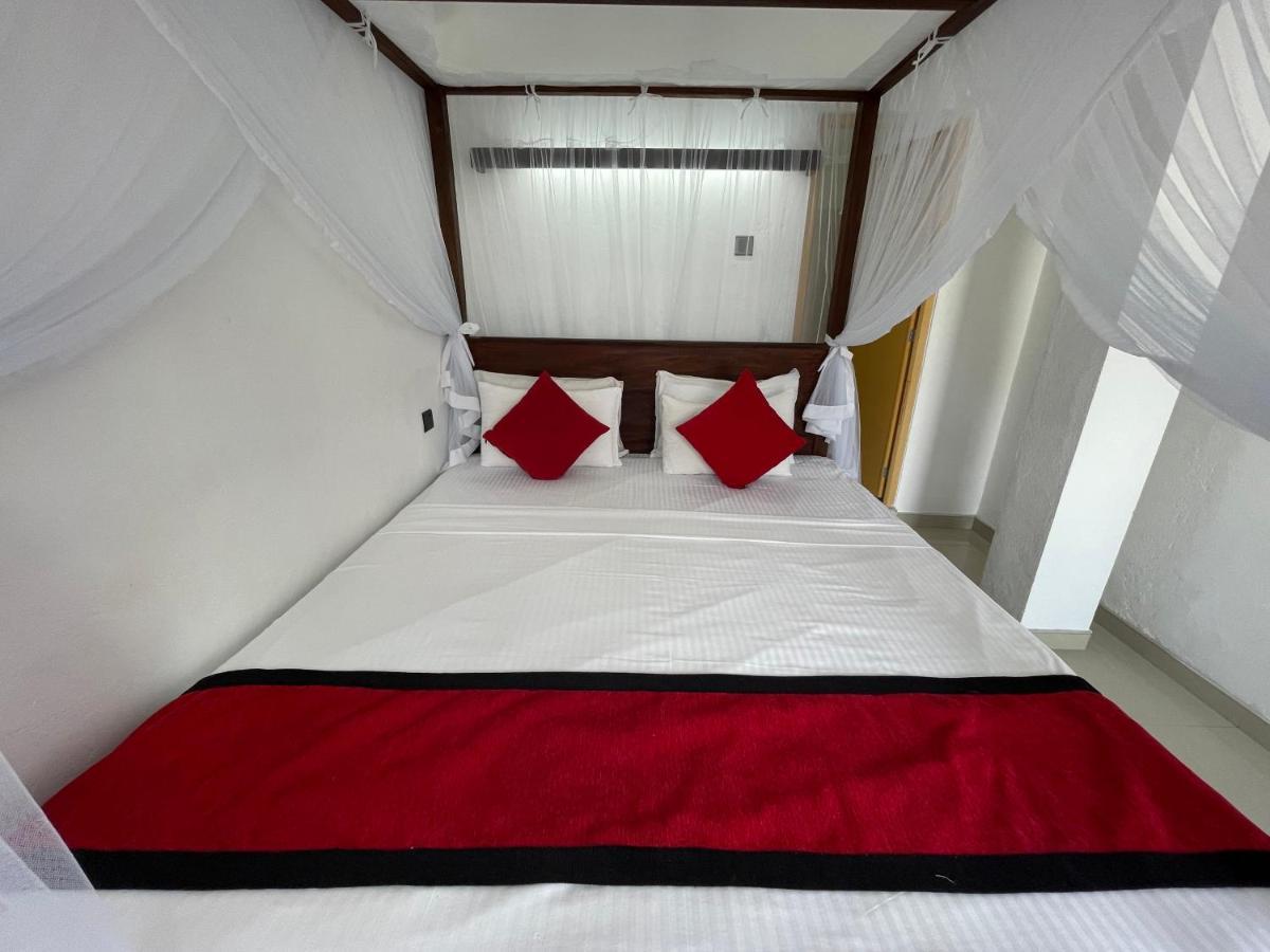 Happy Bay Hotel Weligama Kültér fotó