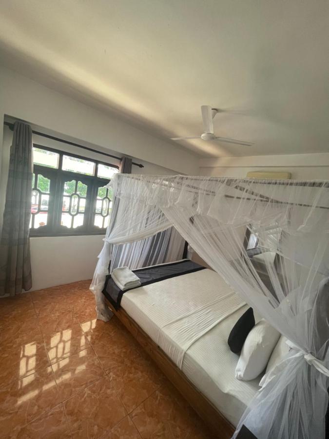 Happy Bay Hotel Weligama Kültér fotó